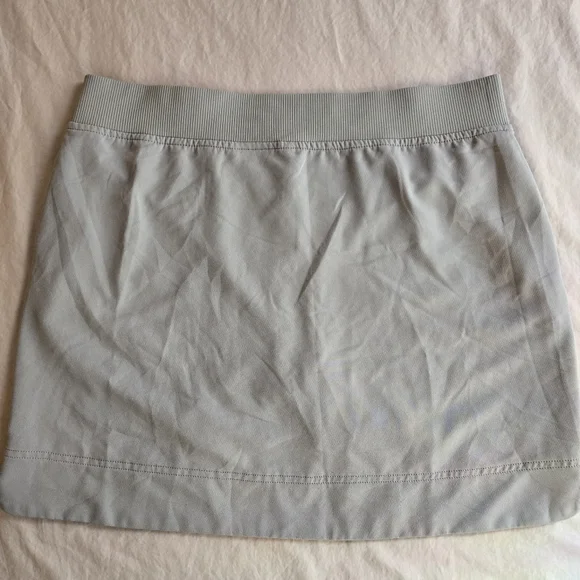 32 Degrees Women's Performance Skort Pastel Sage Green - Picture 7 of 7